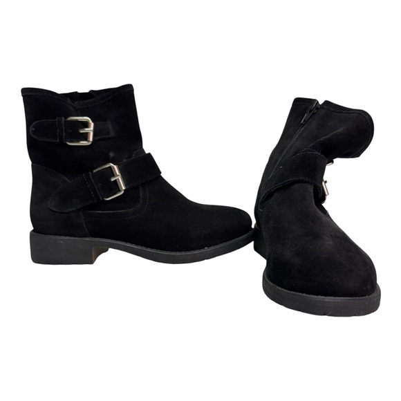 Steve Madden  Alick Black Suede with Silver Bucket  Moto Ankle Boot Shoes Size 7 - Picture 1 of 11